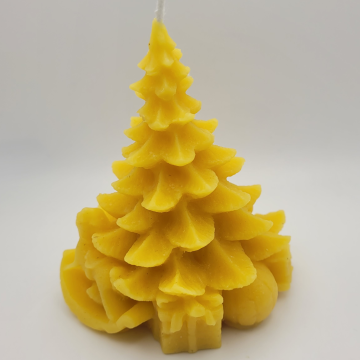 Weihnachtswunder – Tannenbaumkerze mit Geschenken aus 100 % Bienenwachs