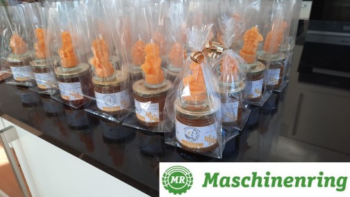 Mitarbeitergeschenke – Honig & Bienenwachskerzen