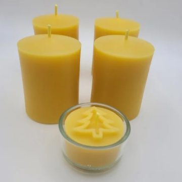 Adventkranzkerzen aus 100 % Bienenwachs – 4 Stumpenkerzen, klein